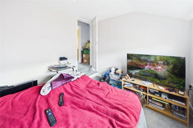 3 bed Terraced for sale Image 10