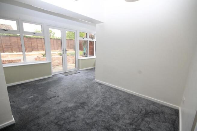 GARDEN ROOM