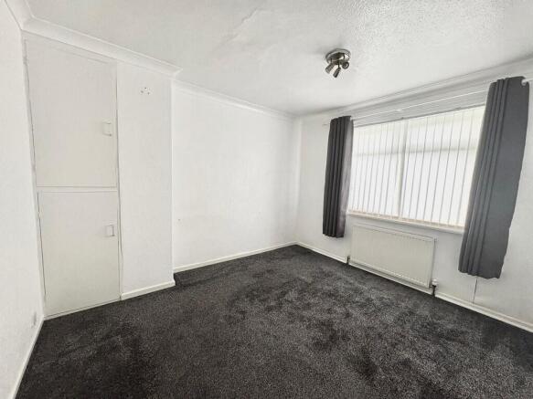 3 bed Semi-Detached to rent Image 11