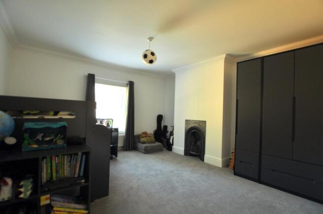 Photo 8