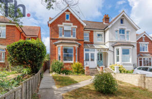 107, Park Road, Cowes PO31 7NE
