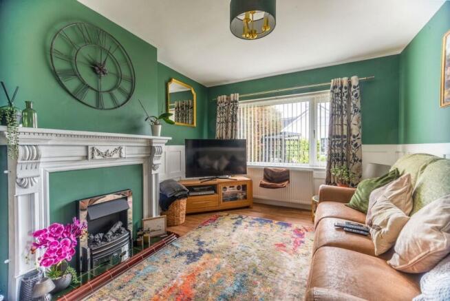 3 bed Semi-Detached for sale Image 6