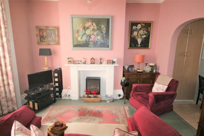 Alternate Pic Reception Room.jpg