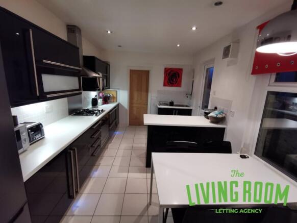 kitchen b