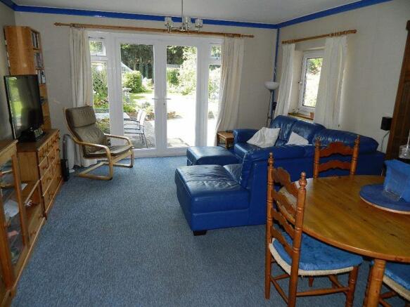 Family room 2