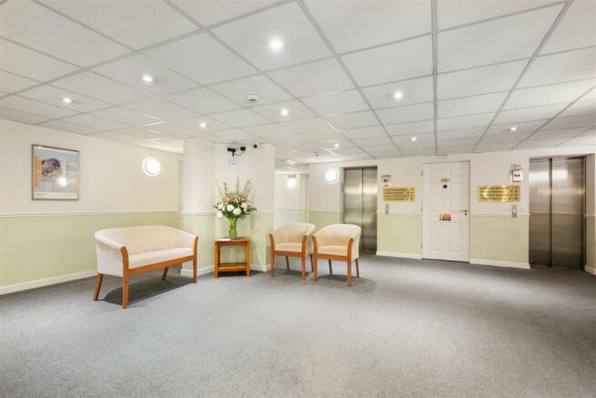 75 Homecross House, Fishers Lane, W4-14.jpg