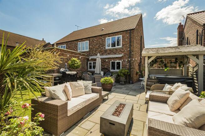 2 Cleveland Close8.jpg