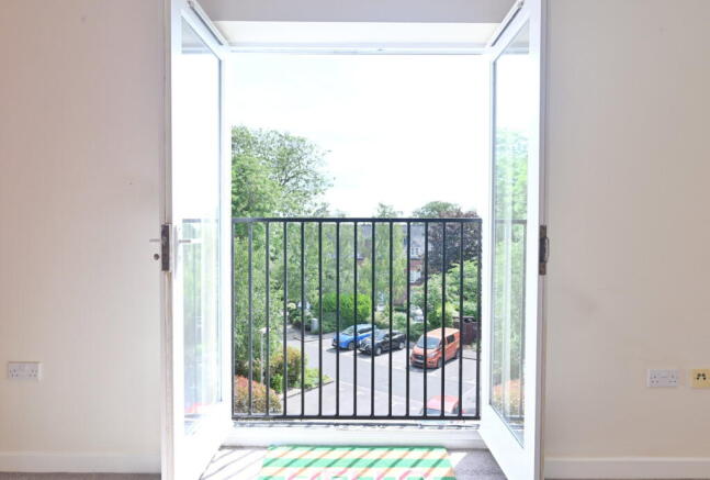 1 bed Flat for sale Image 6