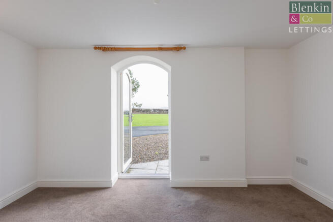 3 bed Barn Conversion to rent Image 11