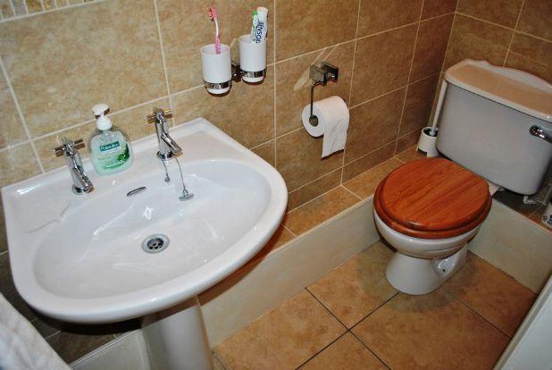 CLOAKROOM