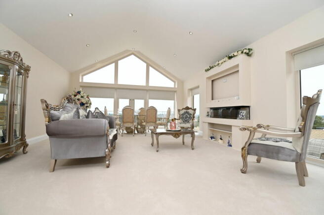 3 bed Detached Bungalow for sale Image 12