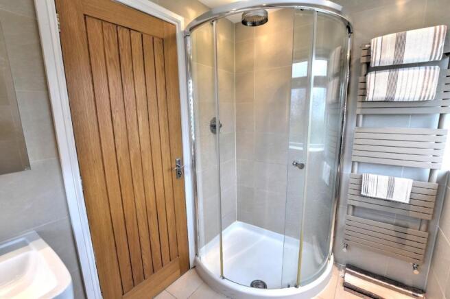Shower Room 1.jpg