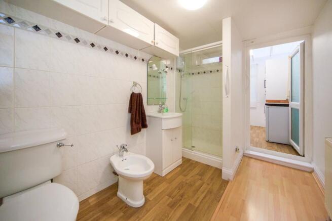 Ensuite