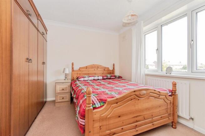 3 bed Semi-Detached for sale Image 7
