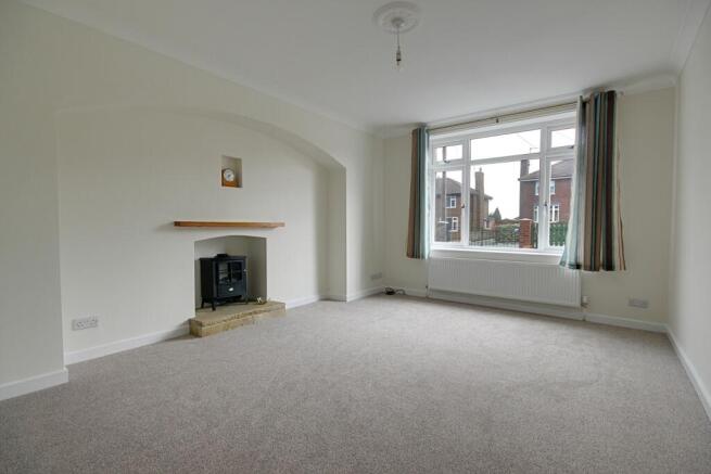 3 bed Semi-Detached to rent Image 6