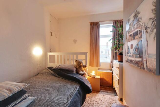 Bedroom 2 (Double)