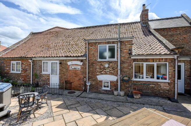 4 bed House for sale Image 10