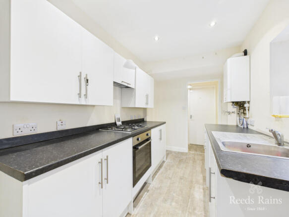 2 bed Terraced for sale Image 5