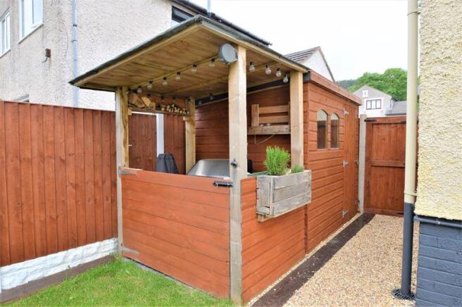 SHED/ BAR