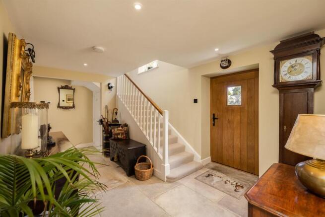4 bed House for sale Image 9