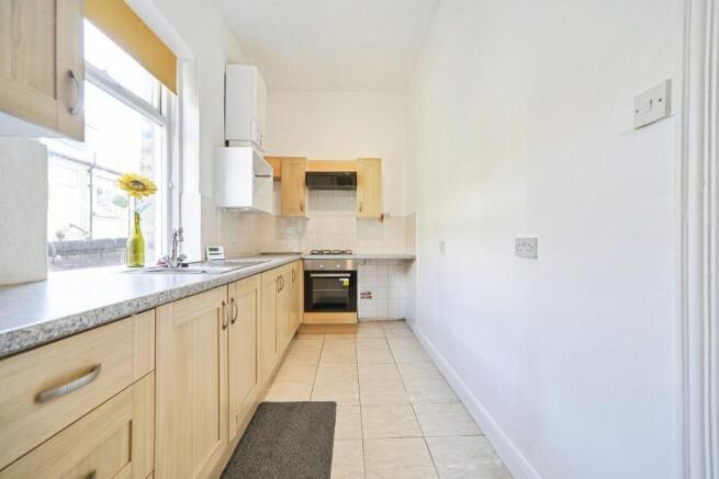 3 bed Terraced for sale Image 11