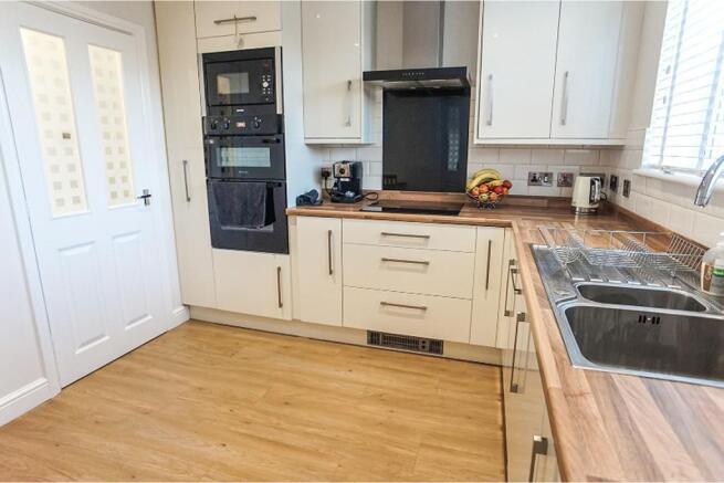 Kitchen / Breakfast
