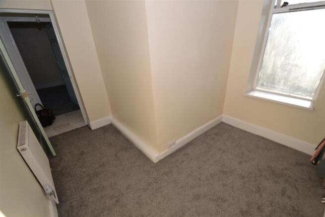 2 bed Terraced Bungalow for sale Image 6