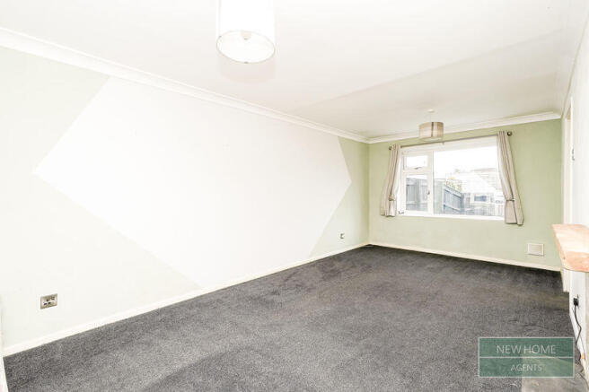 3 bed Terraced for sale Image 2