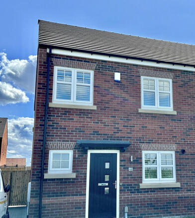 3 bed Semi-Detached to rent Image 9