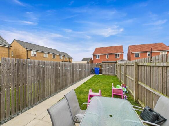 3 bed Terraced for sale Image 12