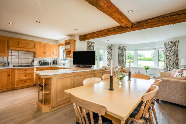 Kitchen/Diner/garden