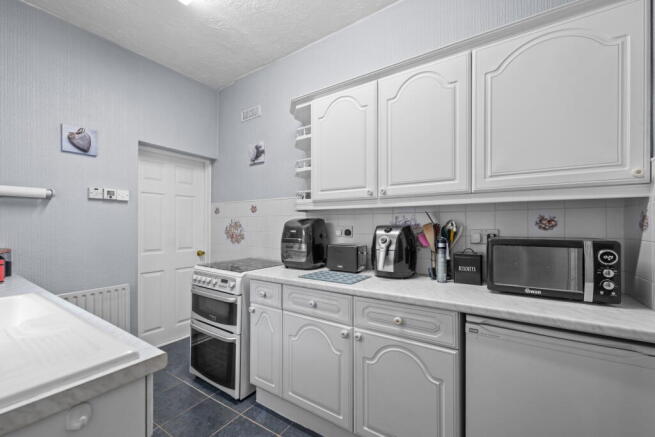 3 bed Terraced for sale Image 6
