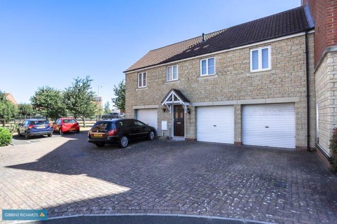 Garage/Parking