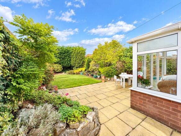 Ridgefield Road, Pensby, Wirral, CH61 photo 2