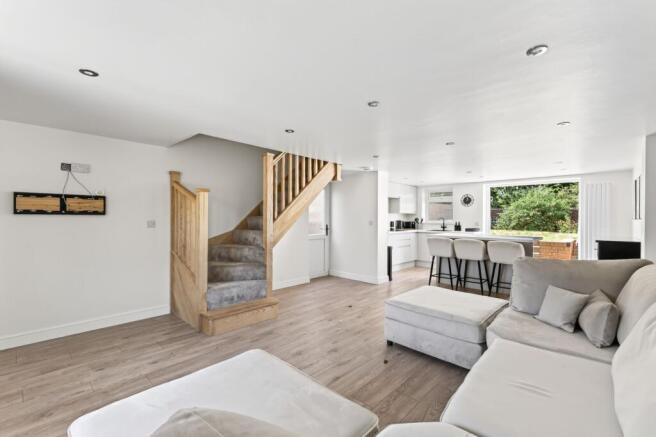 LODGE - LIVING SPACE