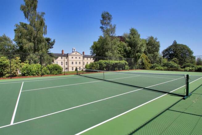 Communal Tennis Court.jpg