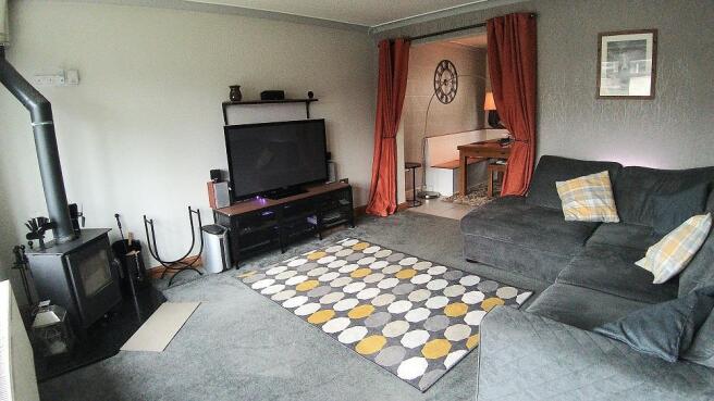 6 Cae'r Efail - Bwlchgwyn - Lounge 1.jpg