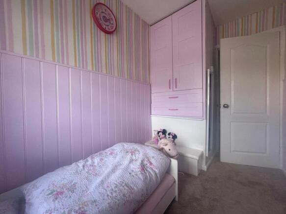 2 bed Terraced for sale Image 7