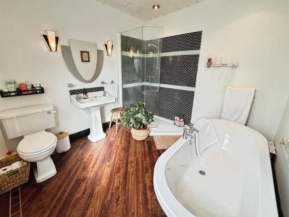 2 bed End of Terrace for sale Image 12