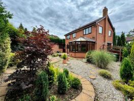 11, Greenfinch Close, Kidderminster DY10 4RU