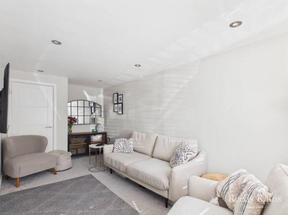 3 bed Detached for sale Image 4
