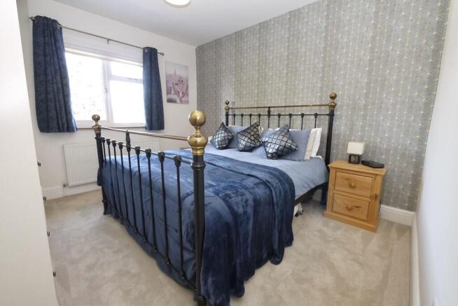 4 bed Detached for sale Image 5