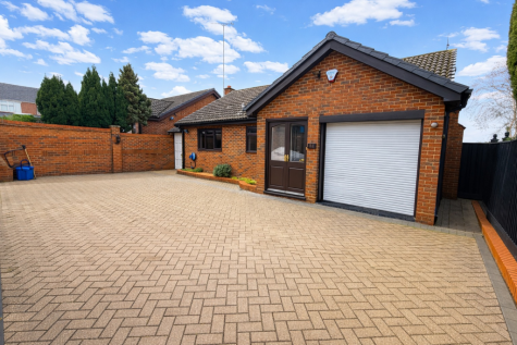 Mountview, Mountfield Path, Luton