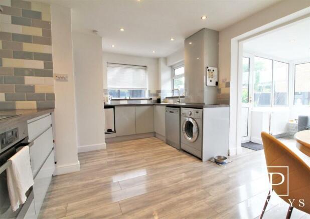 KITCHEN DINER