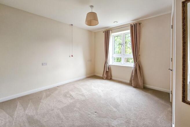1 bed Retirement Property for sale Image 10