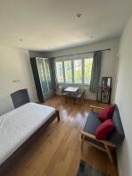 14, Ravenscroft Avenue, Golders Green, London NW11 0RY