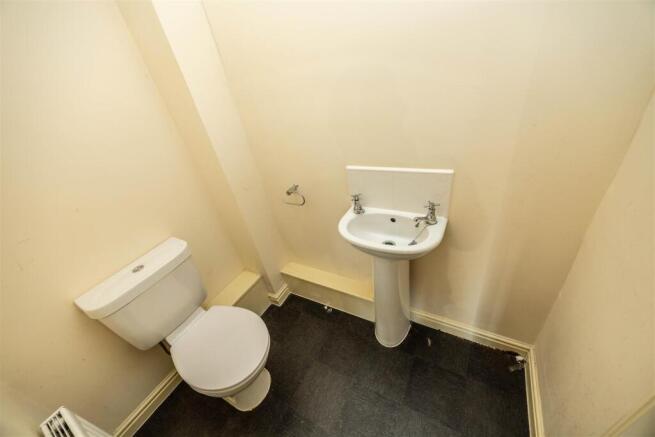 2 bed Terraced for sale Image 8