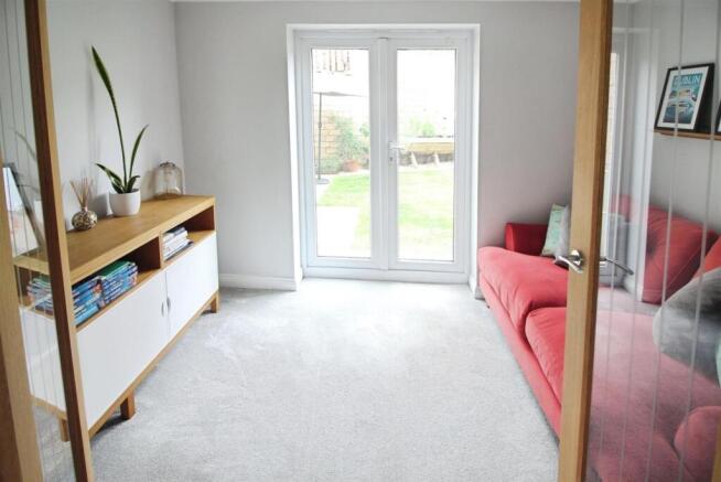 4 bed Detached for sale Image 8