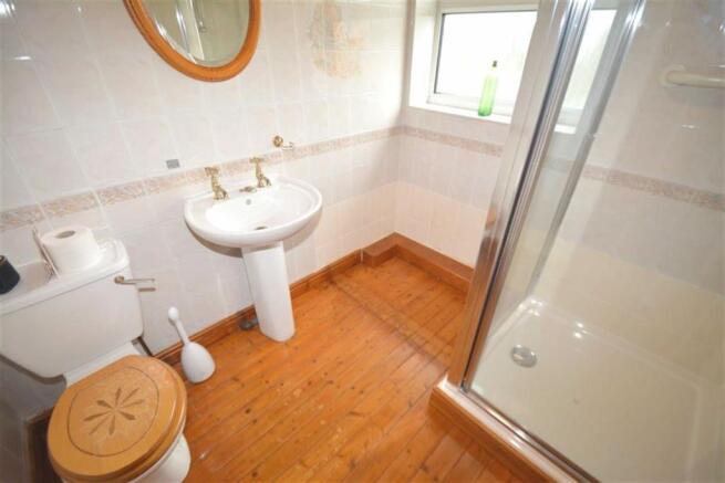 SHOWER ROOM