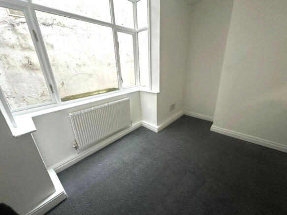 Flat 3, 2 Stanley Terrace